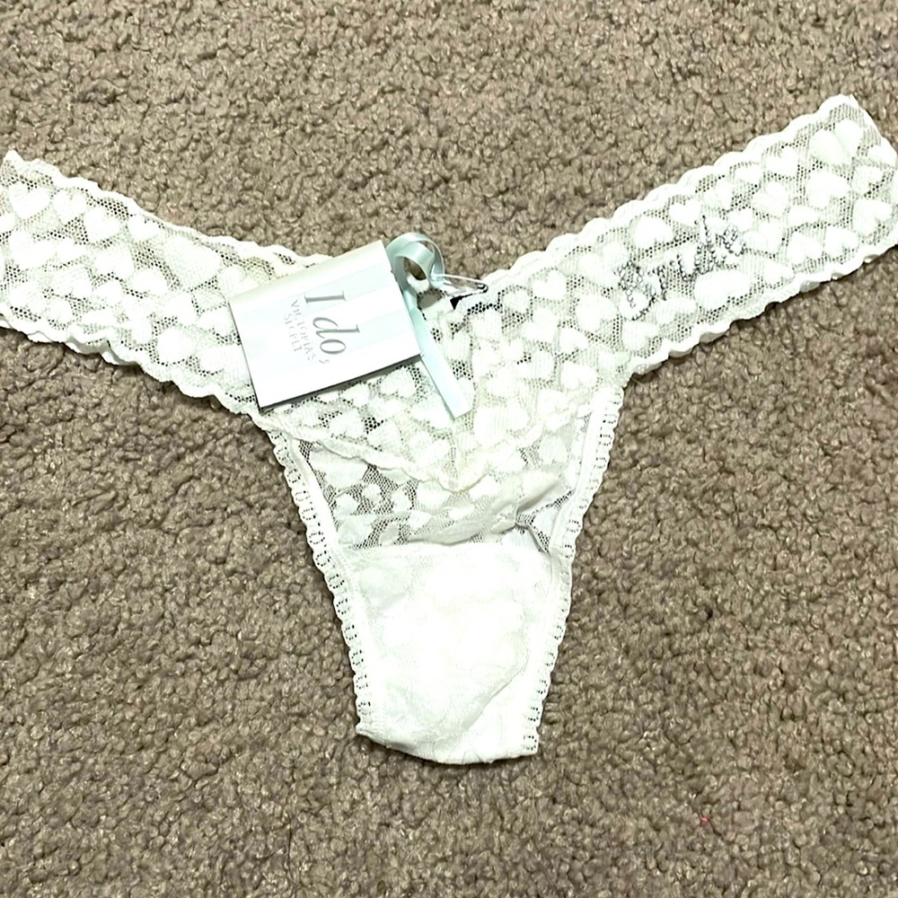 NWT the Lacie bride thing one size